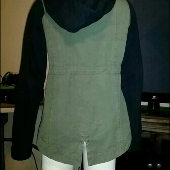 SOLD - Picture 2 of 4