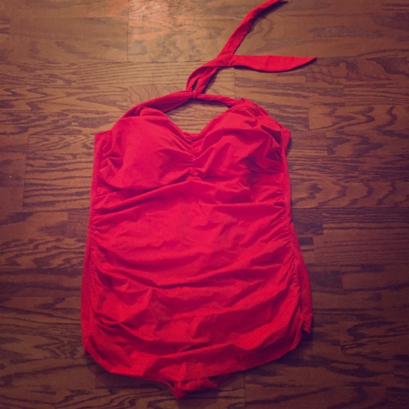 Plus Size Women's bathing suit 22/24