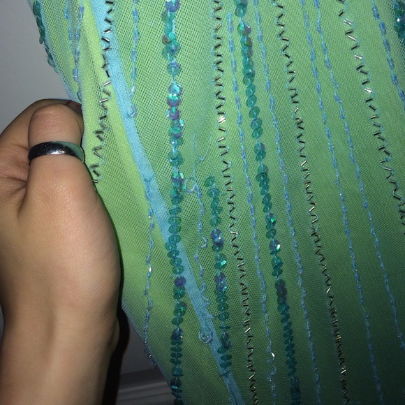 Prom dress - Picture 3 of 4