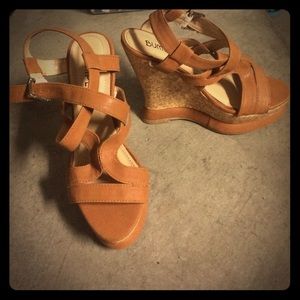 Tan Wedges