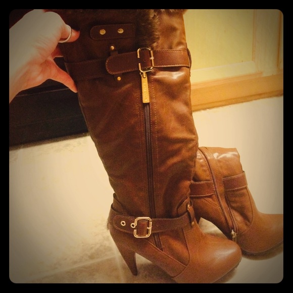 *SOLD/BUNDLED FOR MY MEL: GUESS Boots Size: 7 1/2* - Picture 1 of 4