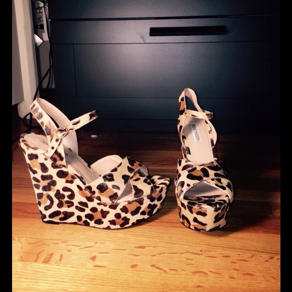 Steve Madden Shoes - Steve Madden wedges