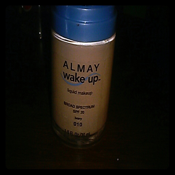Almay wake up liquid makeup