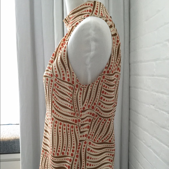 SOLD Ikcb cream color silk top - Picture 2 of 3