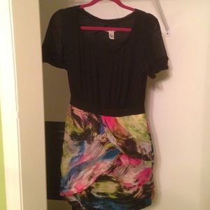 Diane Von Furstenburg Wrap-Skirt Dress (Size 6)