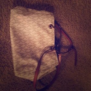 GORGEOUS Michael Kors purse😍😍😍