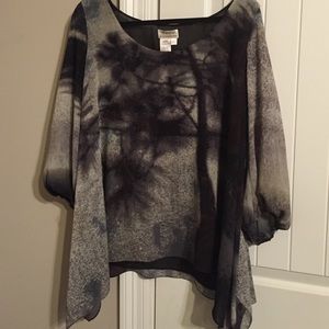 Ladies 3/4 sleeve scoop neck top