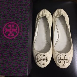 Tory Burch Reva Flats (Pre-owned)