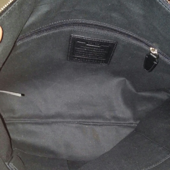 Authentic Coach bag - Picture 3 of 3