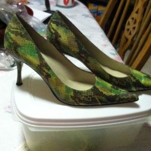 Snake skin genuine leather heels