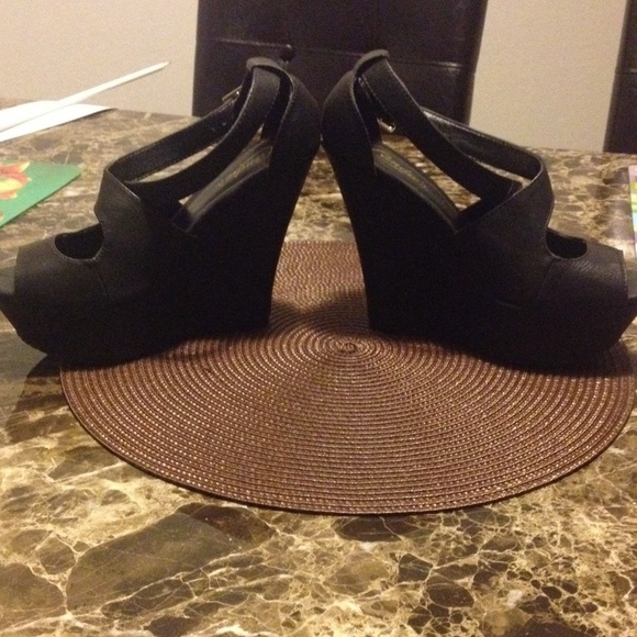 Wedges - Picture 4 of 4