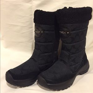 COACH Sonya Signature Shearling Weather Boot Sz 6