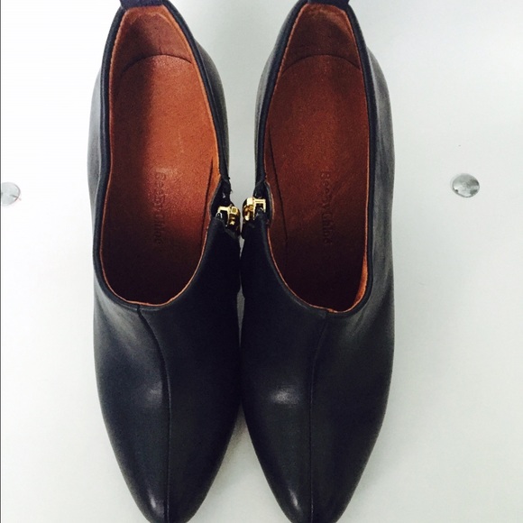 💰SOLD💰See by Chloe ankle booties. - Picture 2 of 4