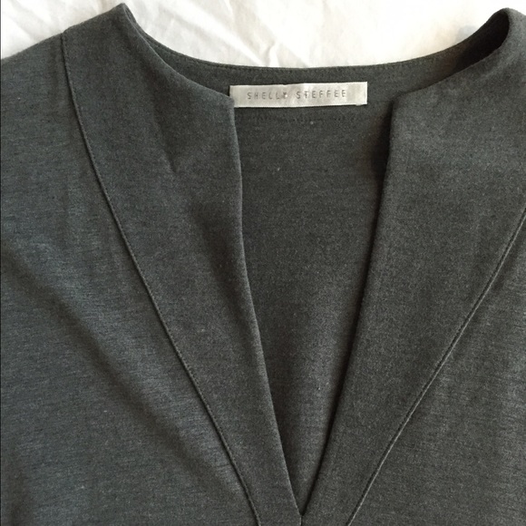 SOLD in a bundle -Shelly Steffee gray short sleeve - Picture 4 of 4