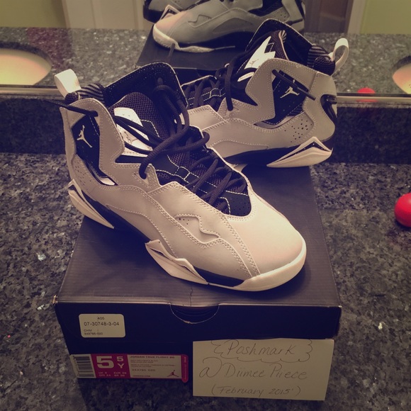 Jordan True Flights