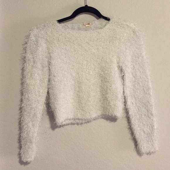 Fuzzy Cropped Sweater