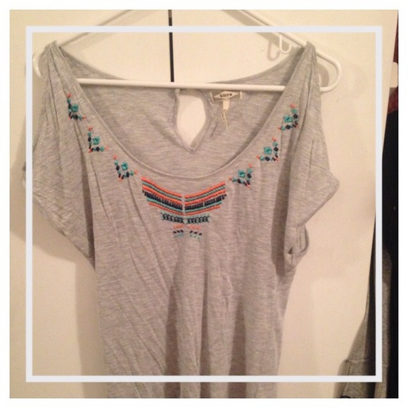 shirt with slits in arms - Picture 1 of 1