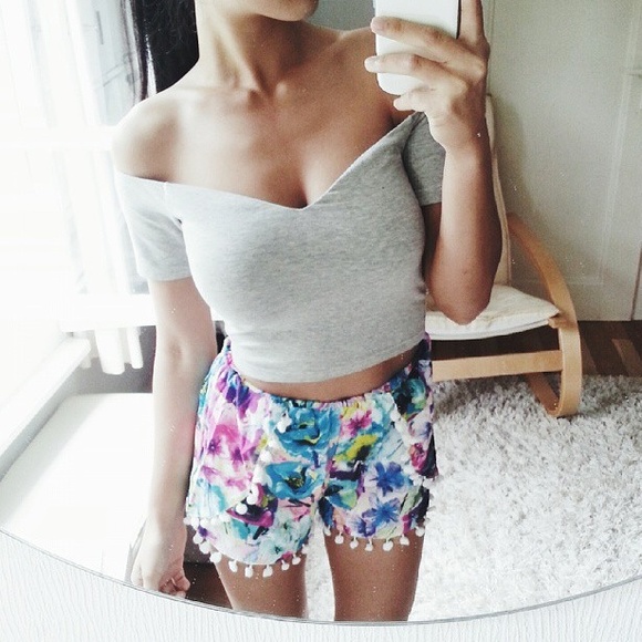Pants - Floral Shorts