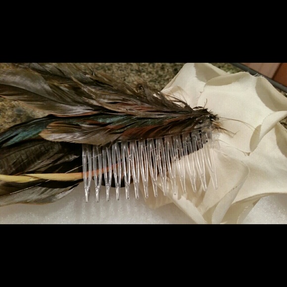 Garter & HairComb Prom Wedding - Picture 2 of 4