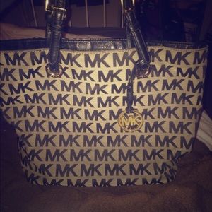 Michael kors signature grab bag tote