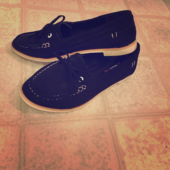 Justfab house shoes - Picture 1 of 3