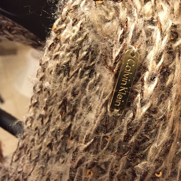 Calvin Klein scarf - Picture 2 of 3