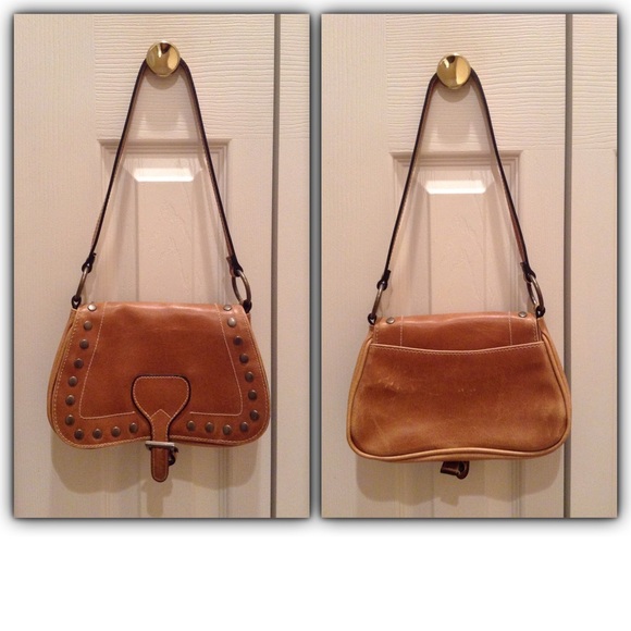 Fashion express mini tan shoulder back