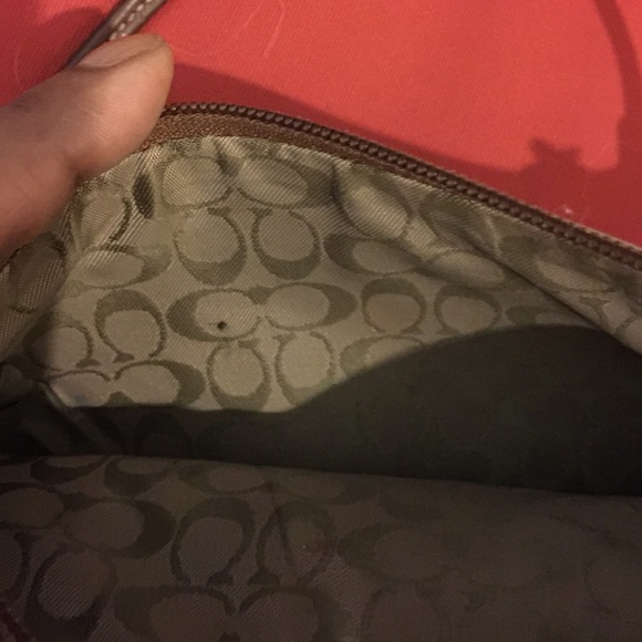Authentic coach wristlet - Picture 3 of 4