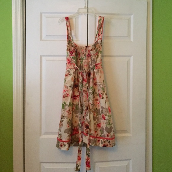 Floral dress. Size 10 - Picture 2 of 3
