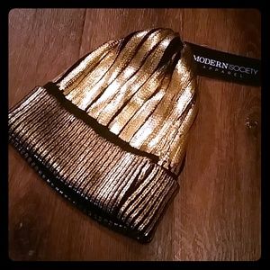 Tiger striped beanie!