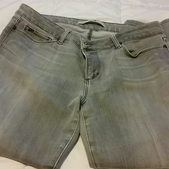 Gray Joes capris sz 32 (womens)
