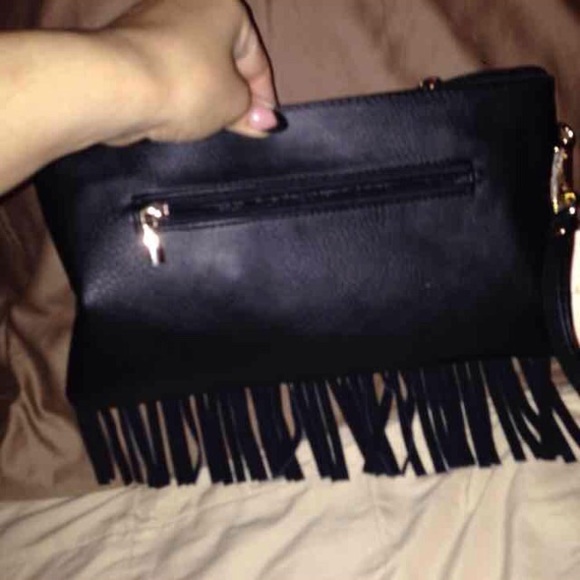 Clutch - Picture 2 of 4