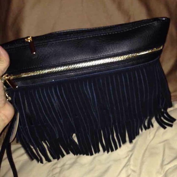 Clutch - Picture 3 of 4