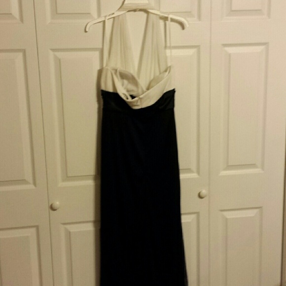White/Black Onyx evening gown - Picture 4 of 4