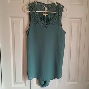 High low top with pleated back and lace detail