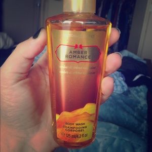 Victorias Secret Amber Body Wash 😚