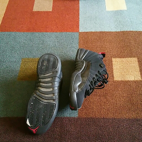 Jordans - Picture 4 of 4