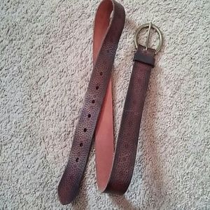 Gap 100% leather belt