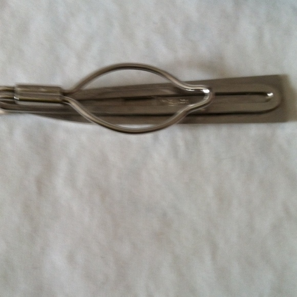 W&H clip - Picture 2 of 3