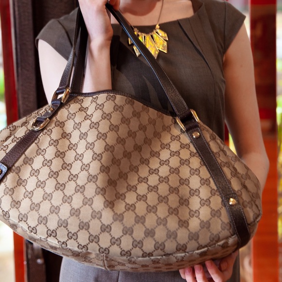 Authentic Gucci Sukey www.swapcouture.net