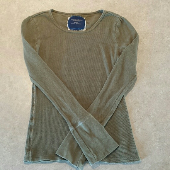 American Eagle top