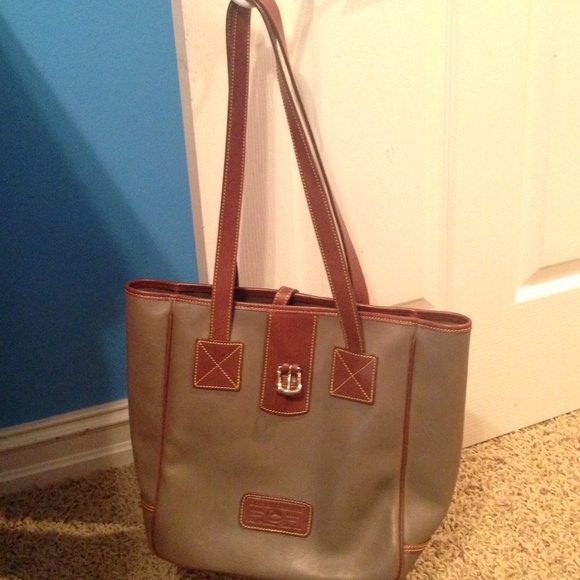 Leather Dooney & Bourke purse