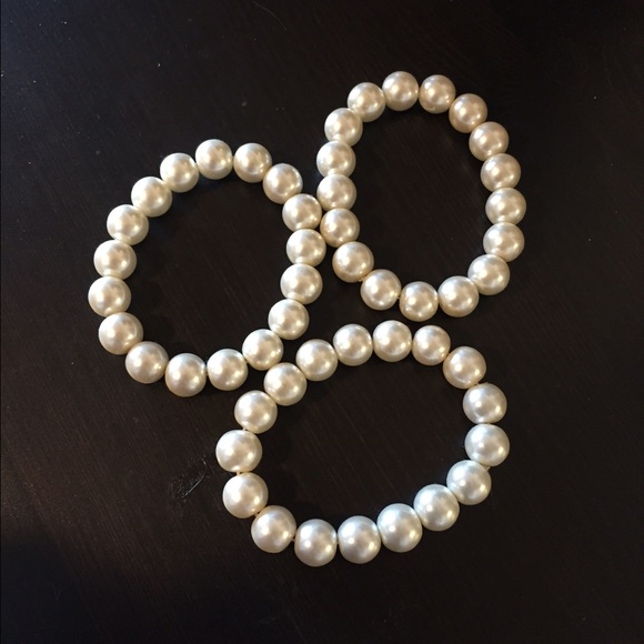 Every girl needs pearls