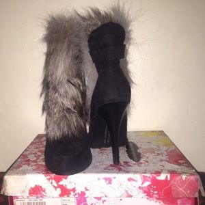Hurry up bootie never worn