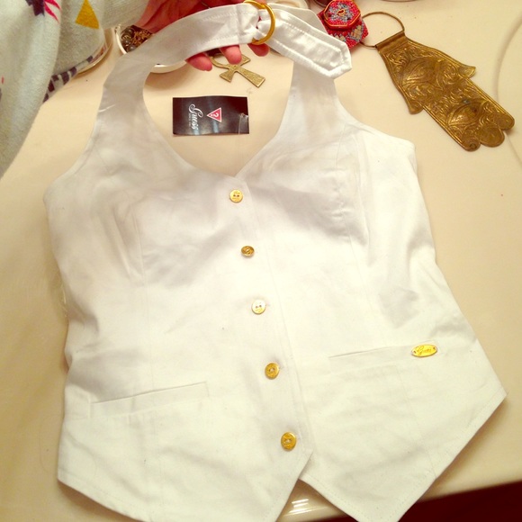✨NWT✨ Guess white halter vest