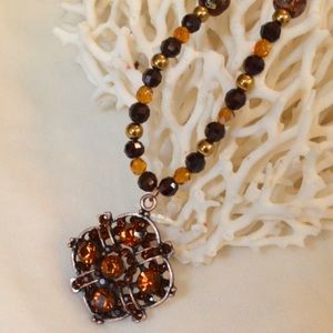 Eye Catching Pendant Necklace