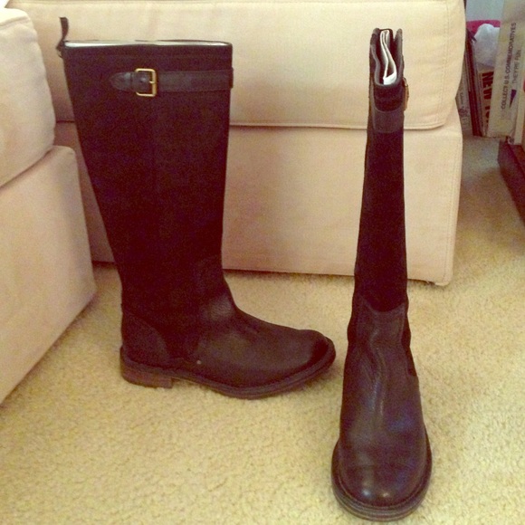 Ugg Castille Boot Black