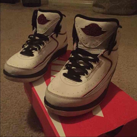 Jordan OG 2s. - Picture 2 of 3