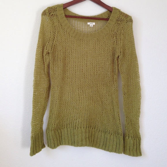 Aerie olive green loose knit sweater