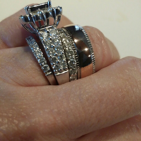 luxury lane Jewelry - Solid titanium band Today Only!